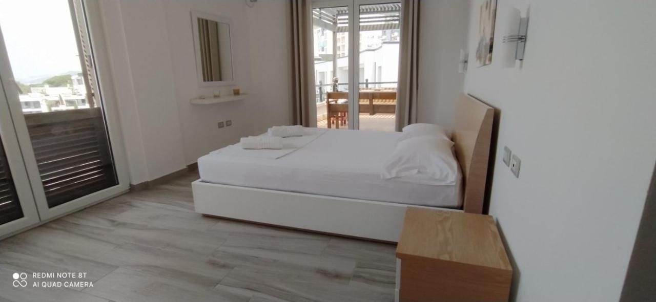 Matthews Beach House Vlore Exterior photo
