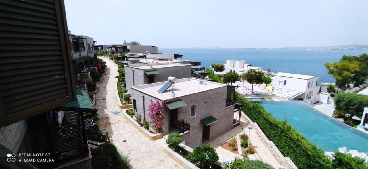 Matthews Beach House Vlore Exterior photo
